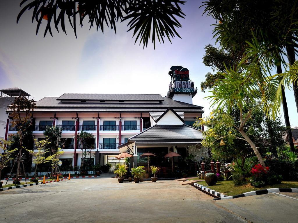 Mammoth Resort Khon Kaen Quarto foto